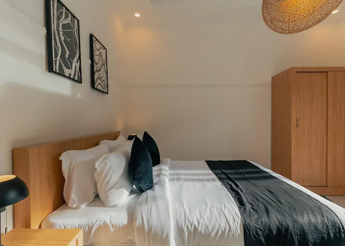 2br Escape 5 Min Bt Mkt Double6 Villa *