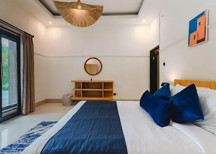 2br Escape 5 Min Bt Mkt Double6 *
