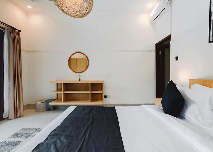 2br Escape 5 Min Bt Mkt Double6